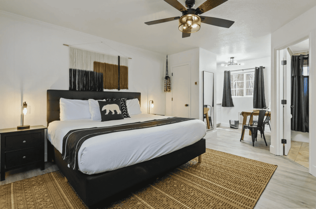 jeffrey hotel room